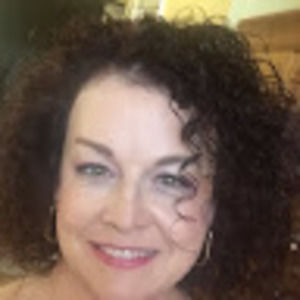 Meet your Posher, Suzanne